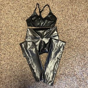 Barely worn NIKE SET:Nike Sports Bra and Leggings set